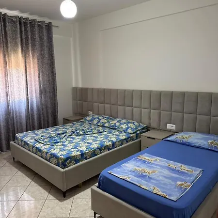 Lungomare 5 Apartment *